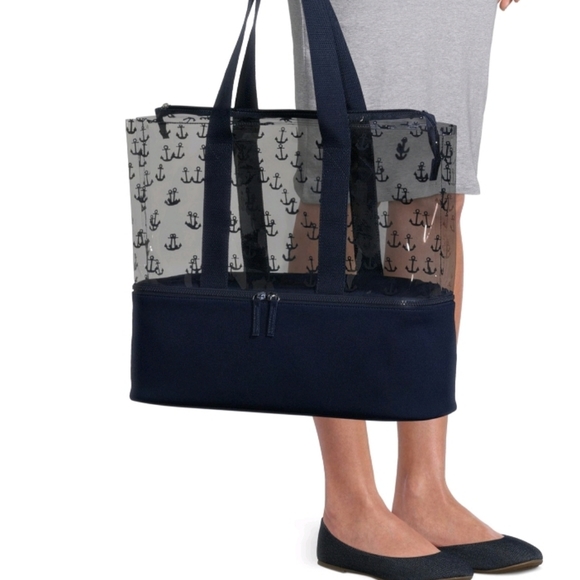 LARGE NWTs BEACH TOTE W/ ZIPPER BOTTOM - Picture 6 of 9